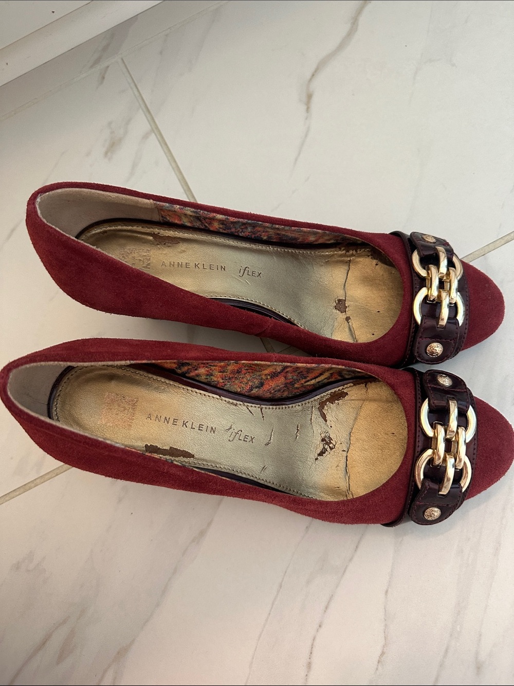 Anne Klein Burgundy Suede Chain-Trim Flats